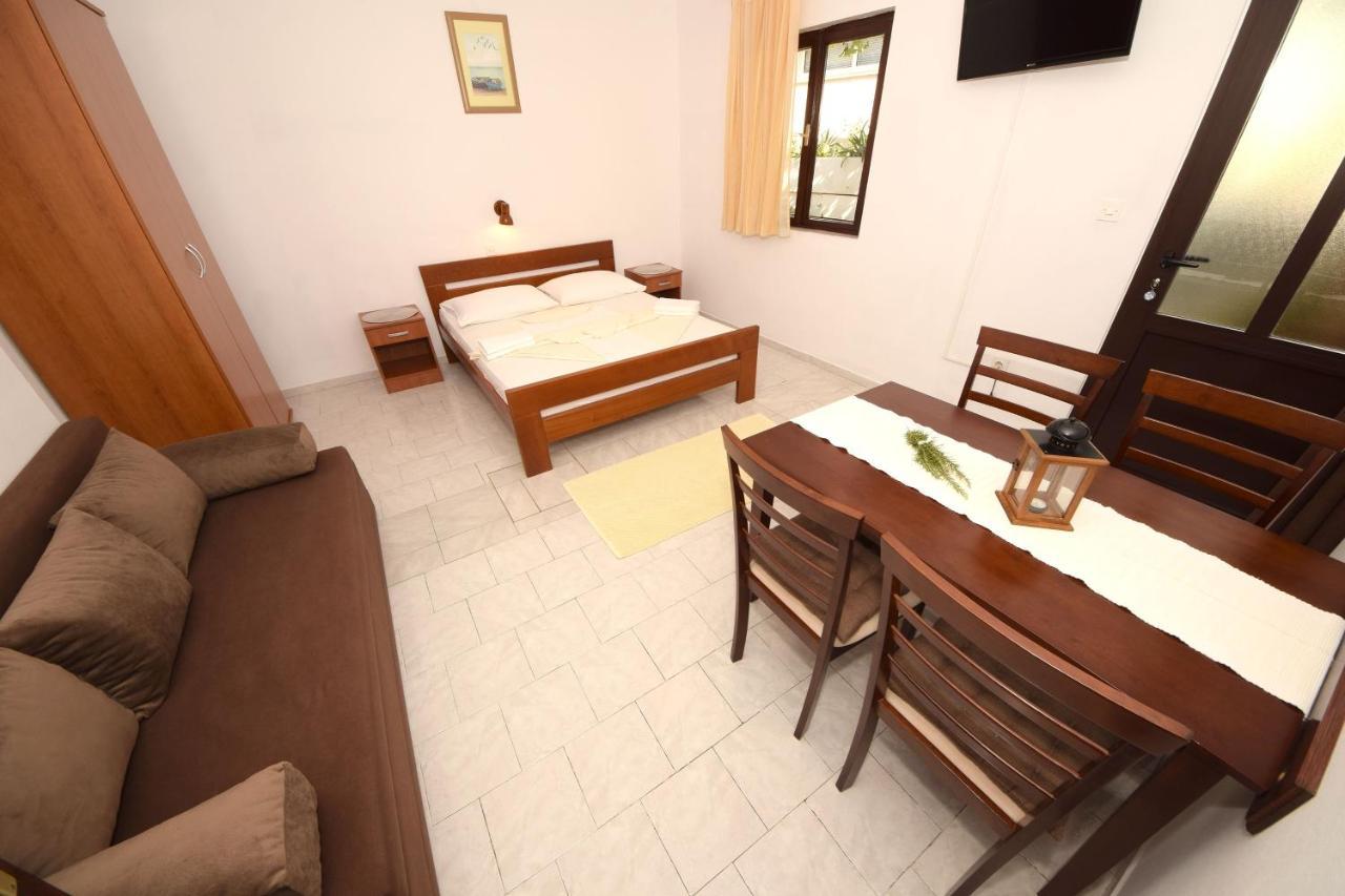 Apartments By The Sea Podobuce, Peljesac - 631 Esterno foto